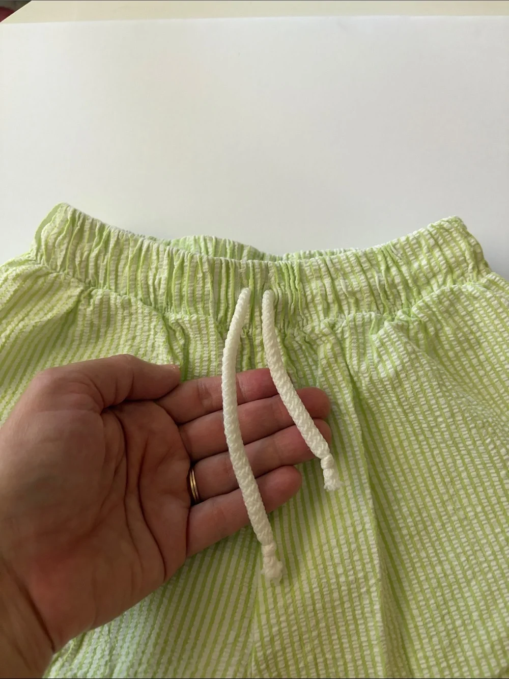 EUC Boys Light Green Seersucker Drawstring Swim Trunk 5T by Paty